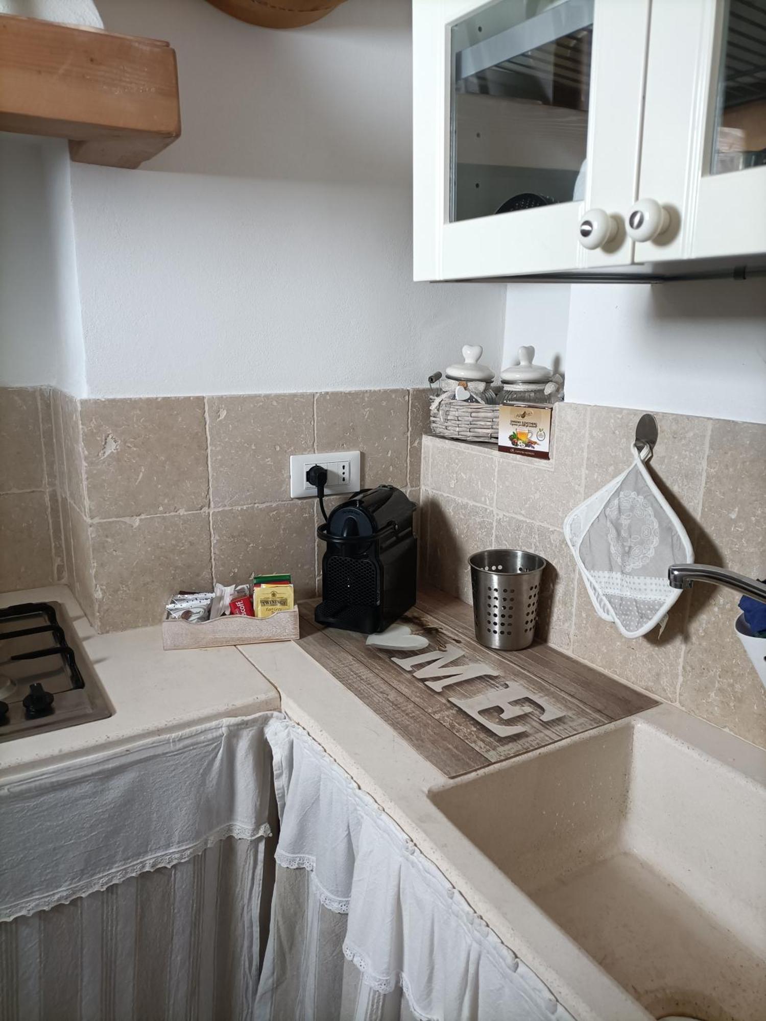 Trudy'S Home ออสตูนี ภายนอก รูปภาพ